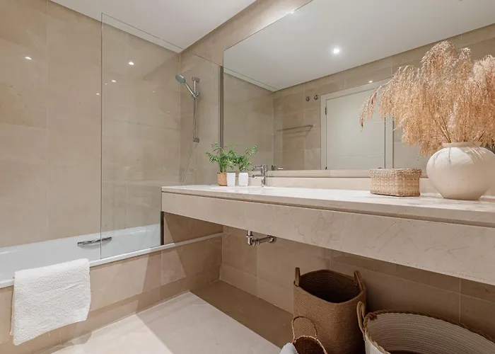 Lagoon Alcazaba, 2bdr, Ac, Parking, Pool エステポナ