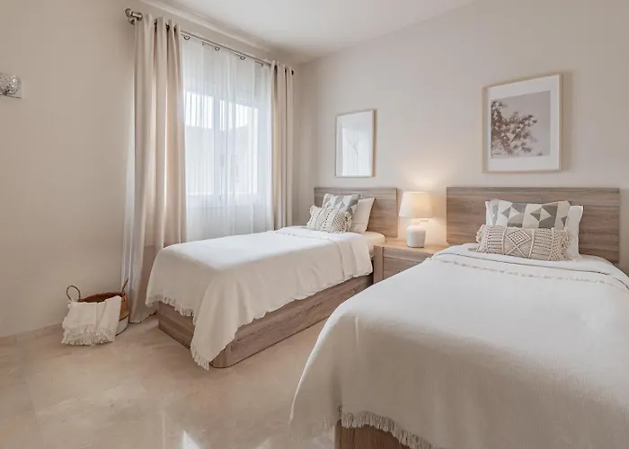 Lagoon Alcazaba, 2bdr, Ac, Parking, Pool *